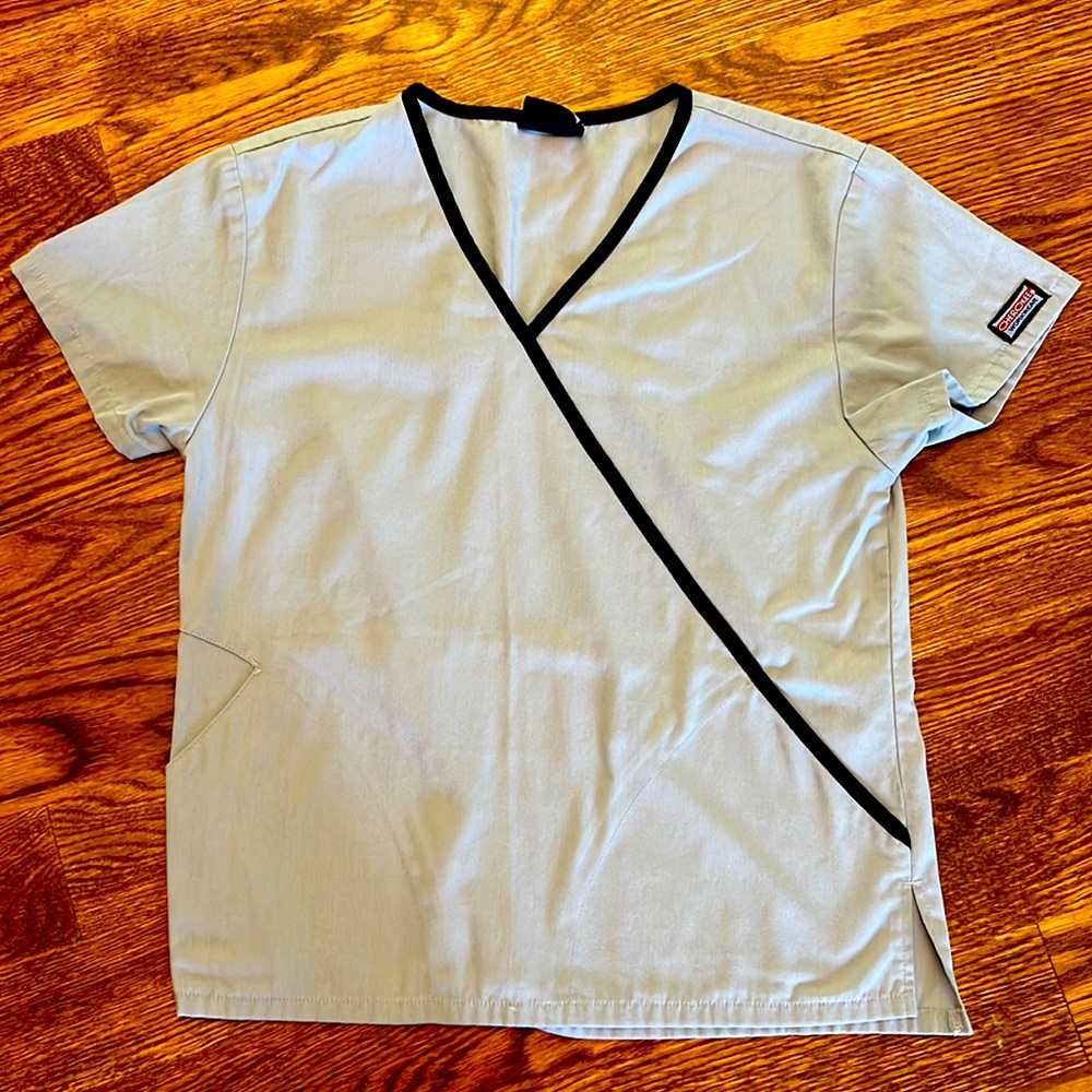 Cherokee Women’s scrub top